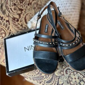 Nine West - Chaylen black leather sandals Size 8.5   Excellent condition